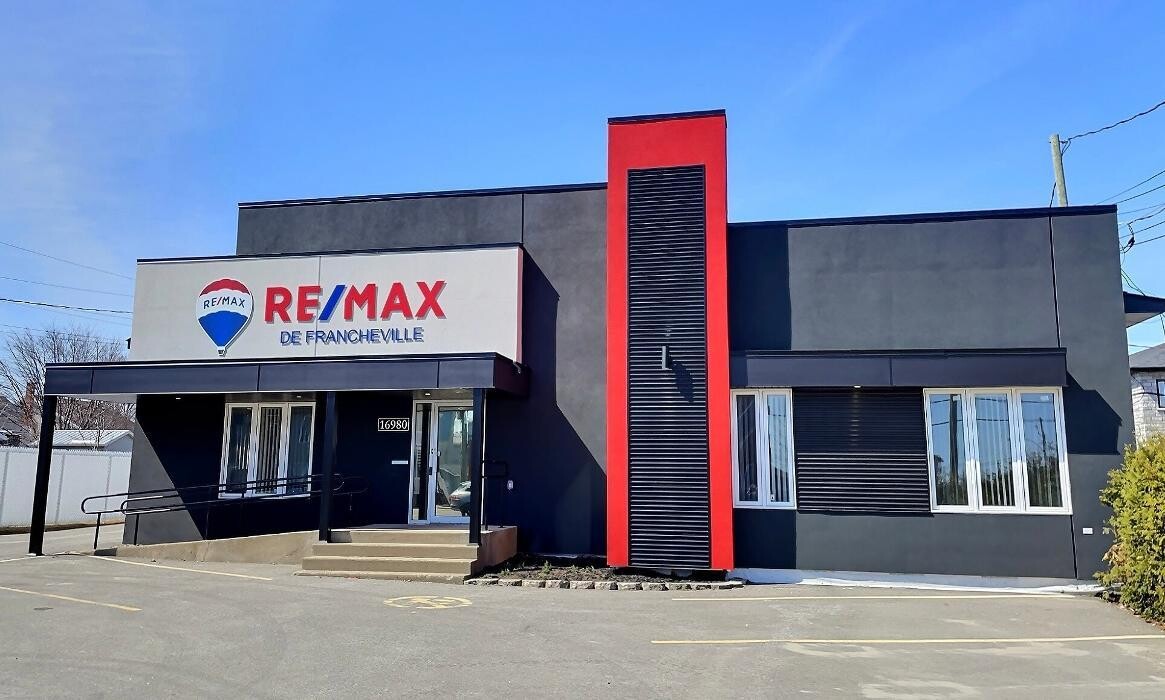 Images RE/MAX DE FRANCHEVILLE