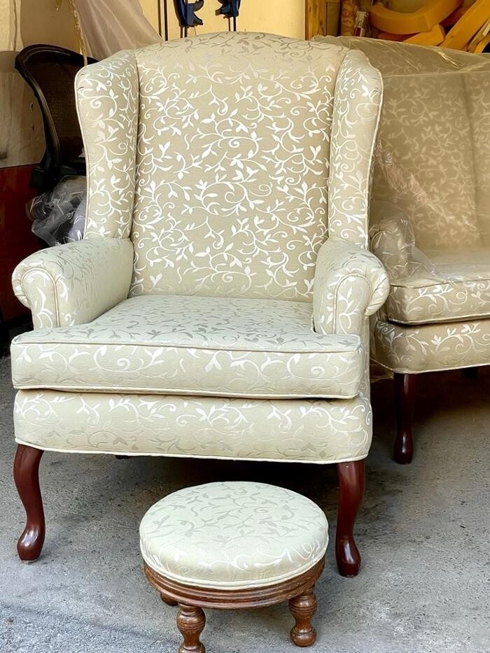 Images KG Upholstery