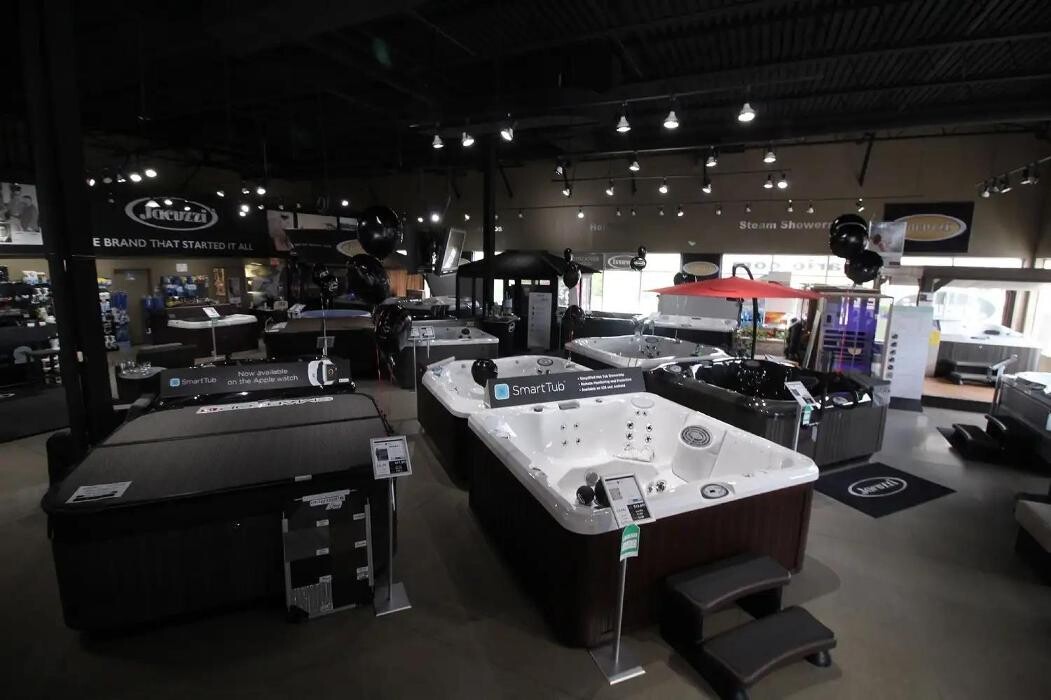 Images Wellness Shop at Jacuzzi Vaughan