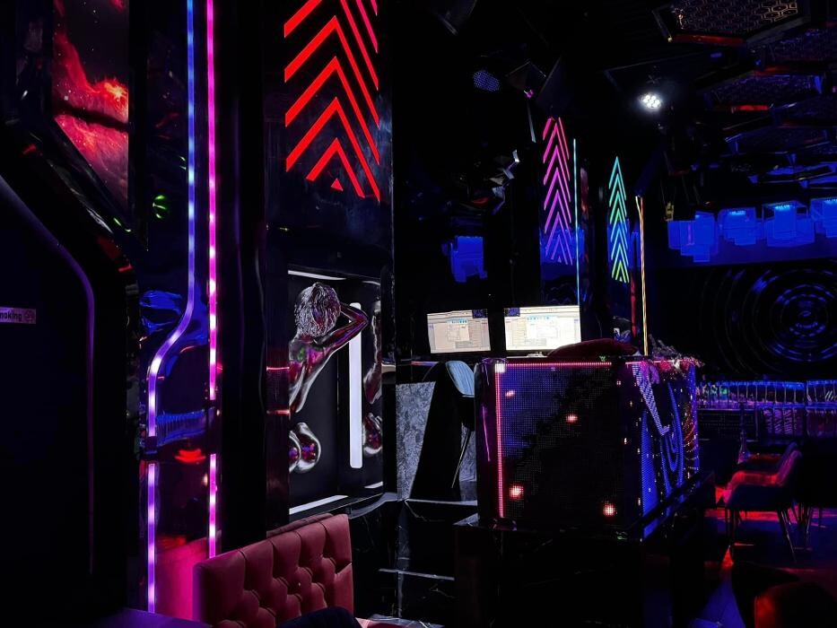 Images Eclipse Lounge & Grill