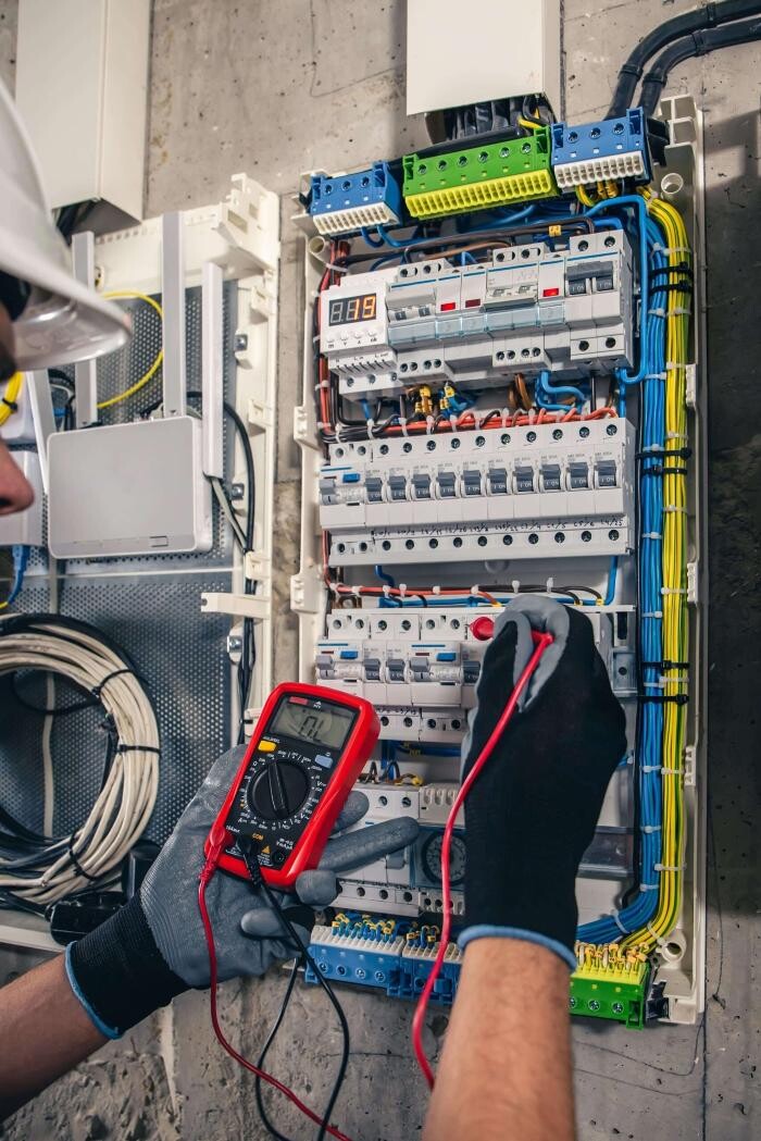 Images Electrician Kingston