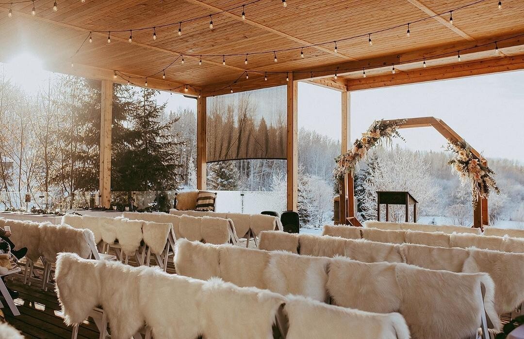 Images Lakeview Weddings & Events