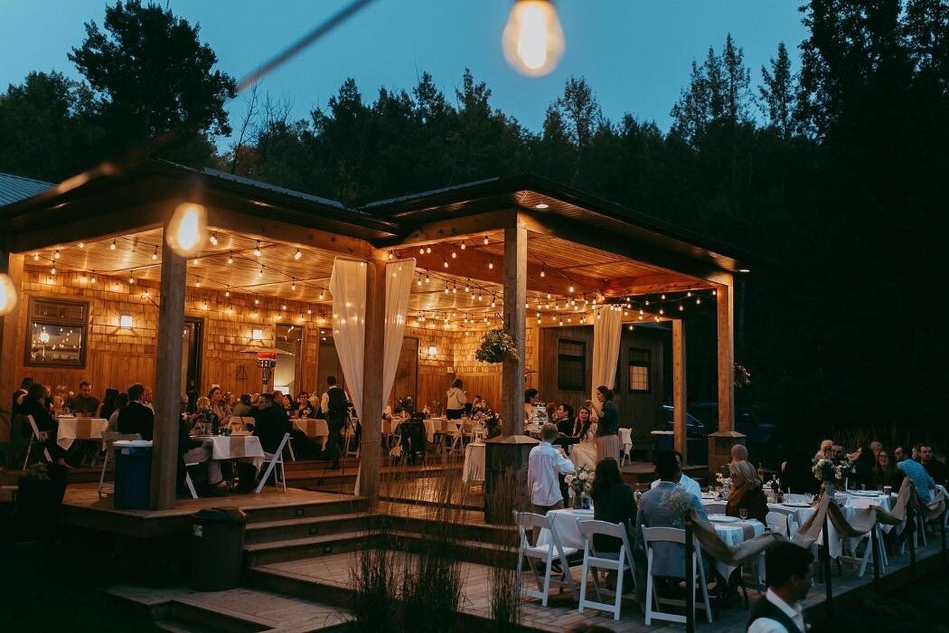 Images Lakeview Weddings & Events