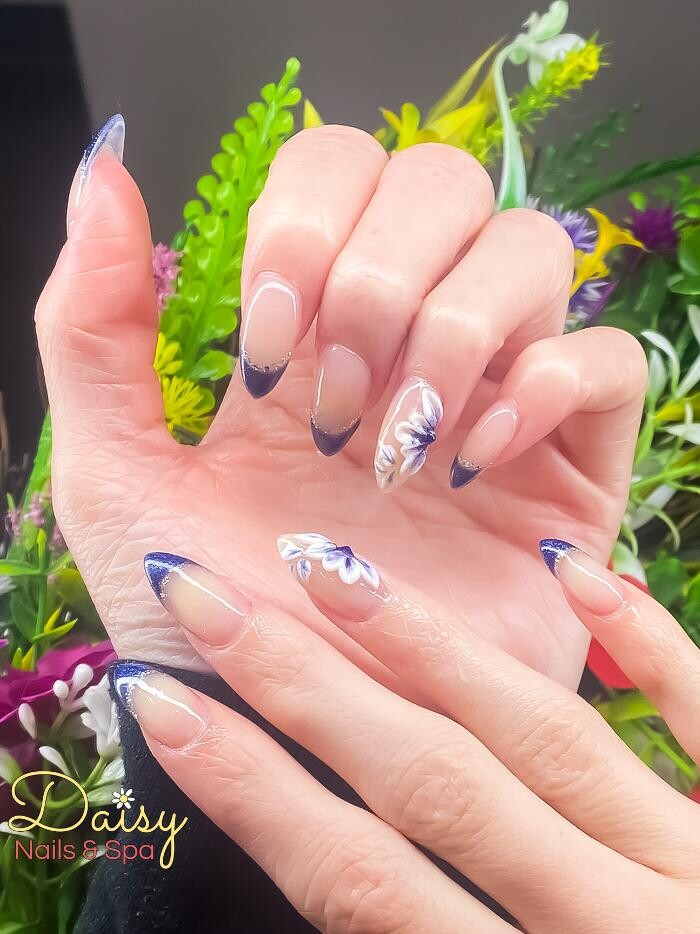 Images Daisy Nails & Spa