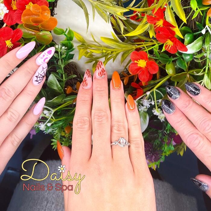 Images Daisy Nails & Spa
