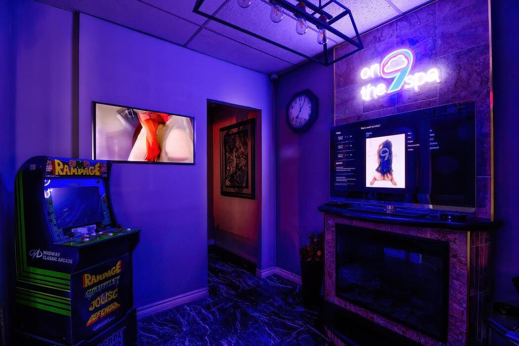 Images HEA7EN Massage Spa