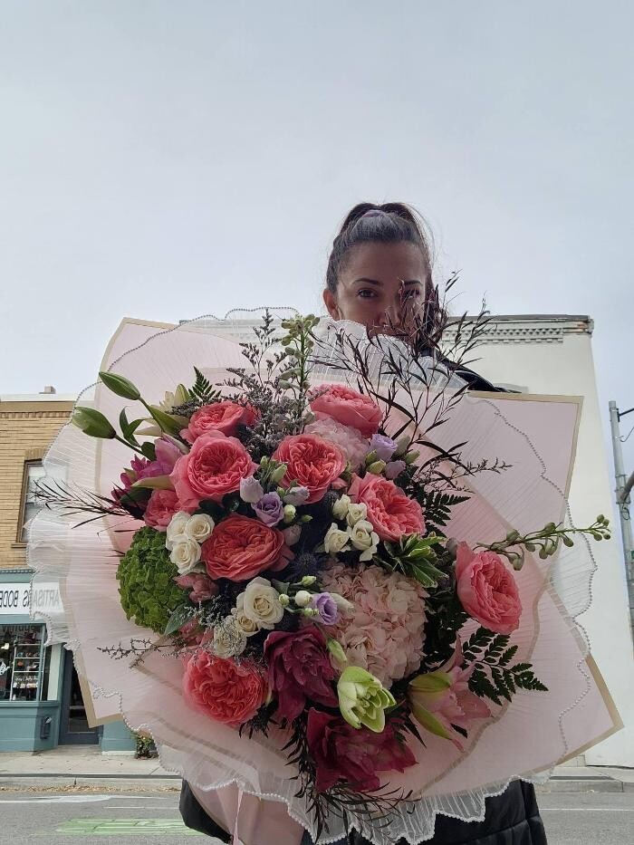 Images Cambridge Flowers & Co.