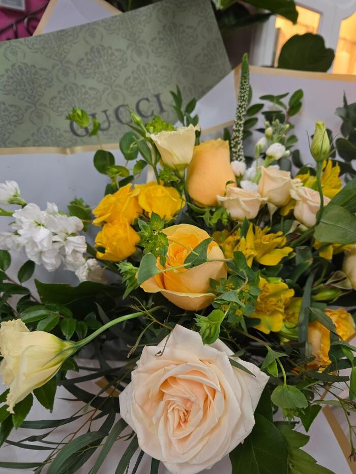 Images Cambridge Flowers & Co.