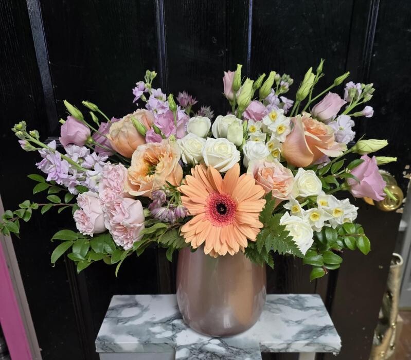 Images Cambridge Flowers & Co.