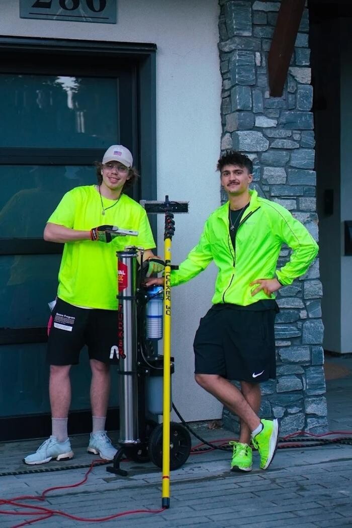 Images Arbutus Exteriors