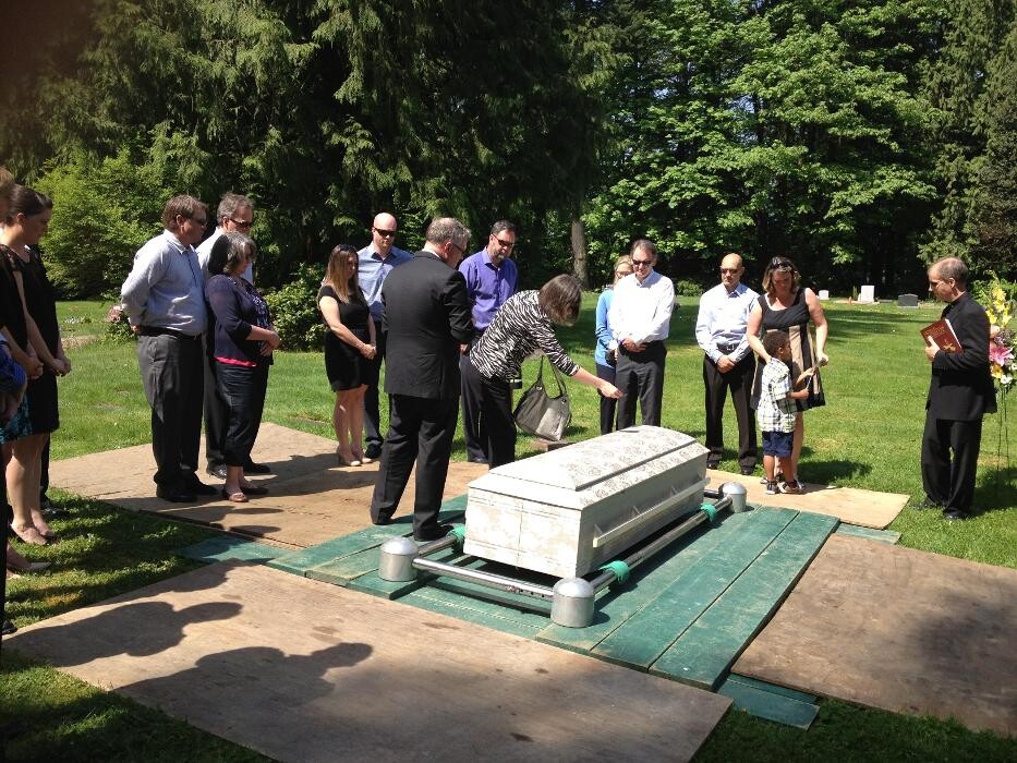 Images Amherst Funeral and Cremation Services