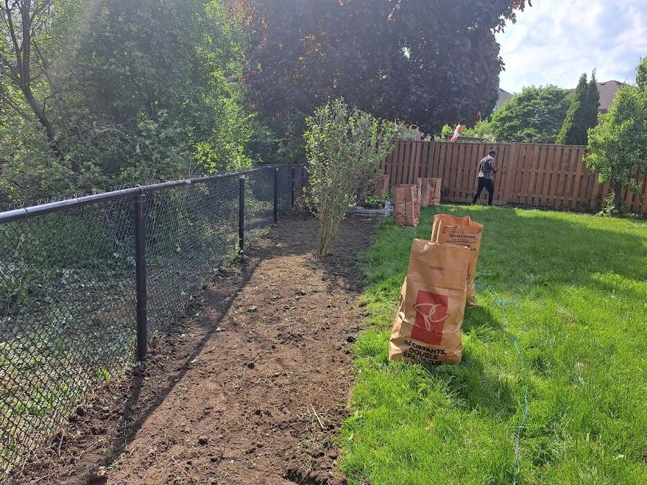 Images Elsam Gardening and Home Services Inc.