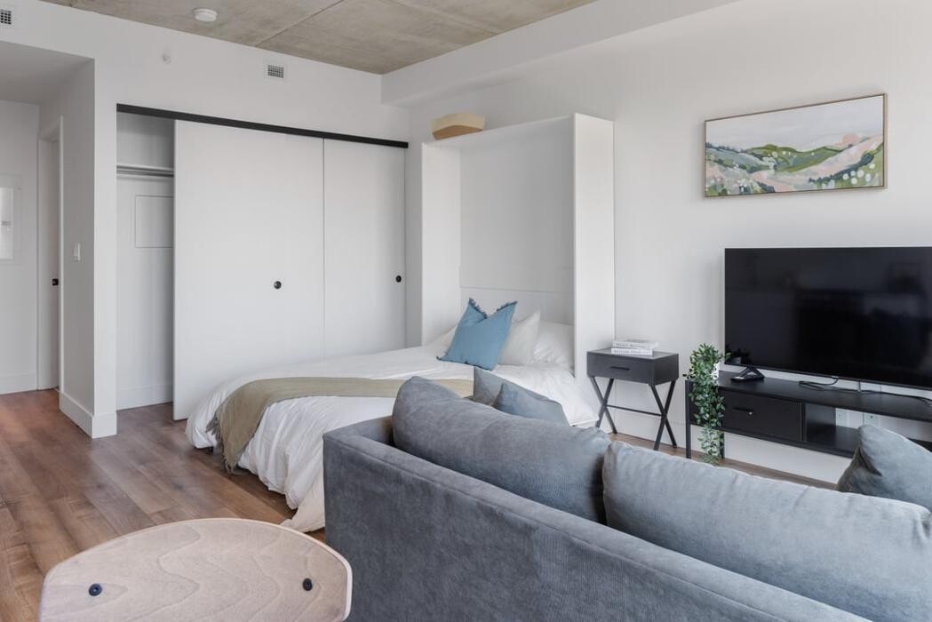 Images ALMA @ Shaughnessy Village - Furnished Apartments