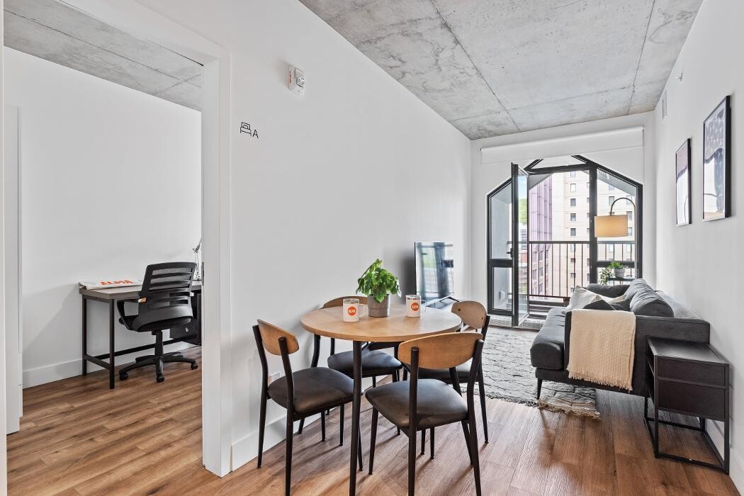 Images ALMA @ Shaughnessy Village - Furnished Apartments