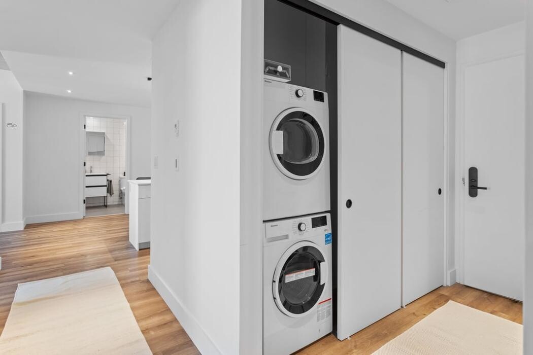 Images ALMA @ Shaughnessy Village - Furnished Apartments
