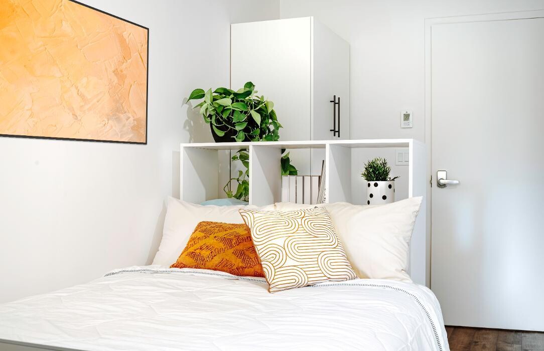 Images ALMA @ Shaughnessy Village - Furnished Apartments