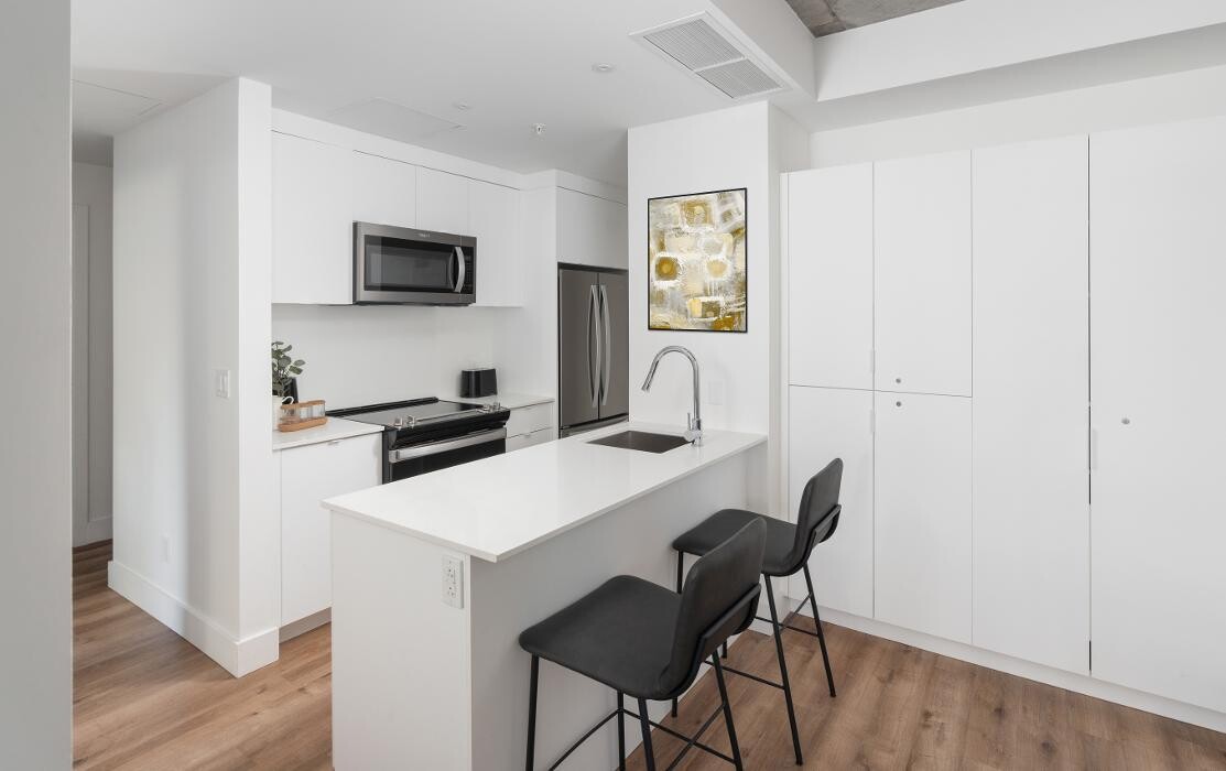 Images ALMA @ Shaughnessy Village - Furnished Apartments