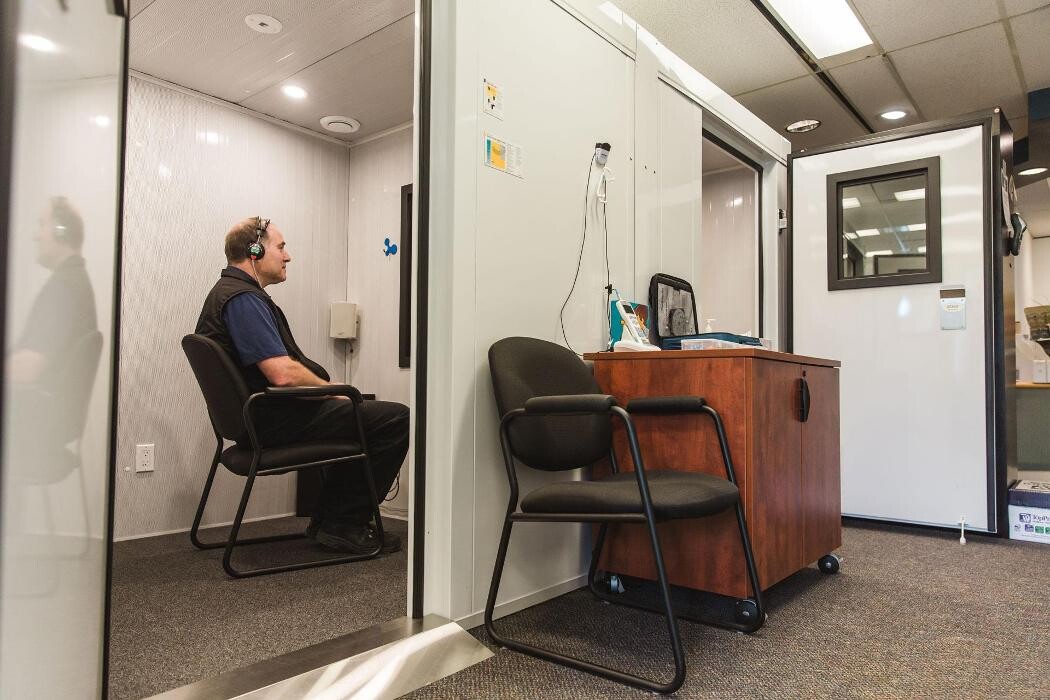 Images Wavefront Centre for Communication Accessibility (Tri-Cities Office)