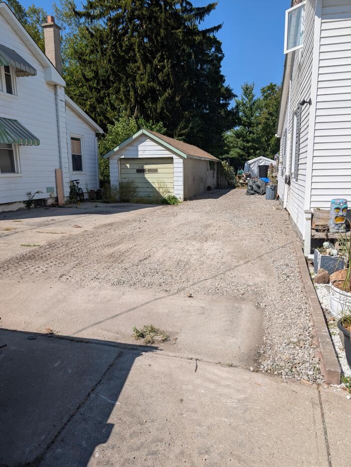 Images Schweyer Property Services Inc