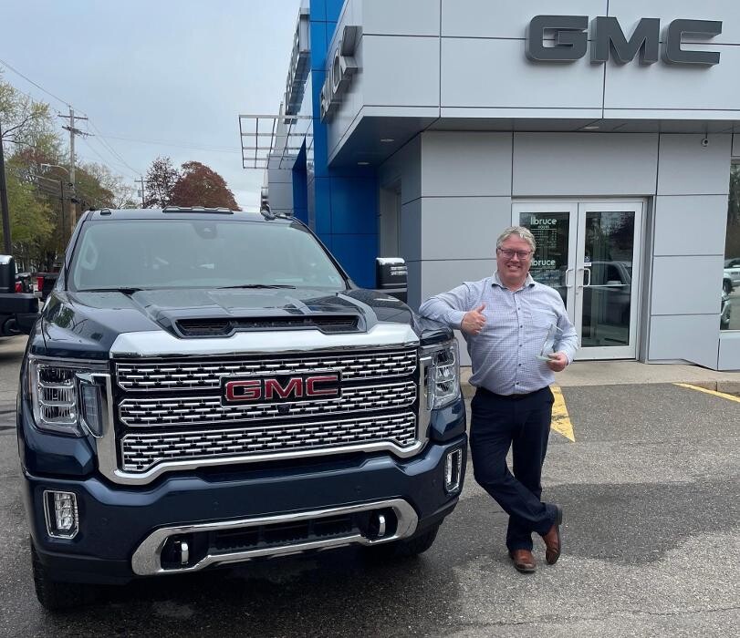 Images Bruce Chevrolet Buick GMC - Middleton