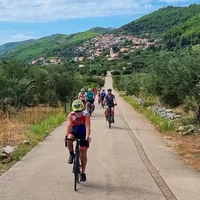 Images Pedal and Sea Adventures