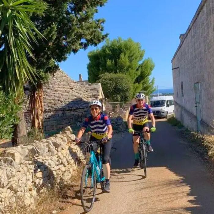 Images Pedal and Sea Adventures