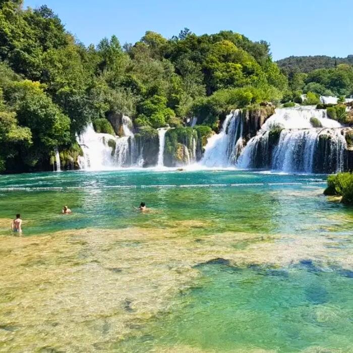 Images Pedal and Sea Adventures