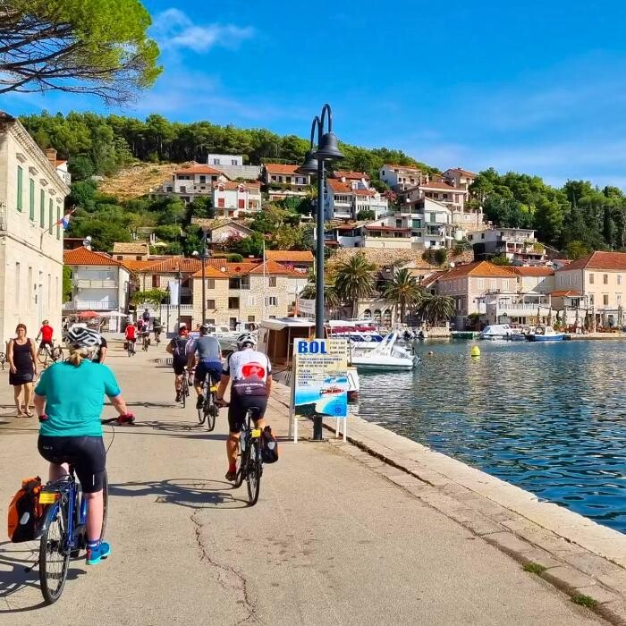 Images Pedal and Sea Adventures