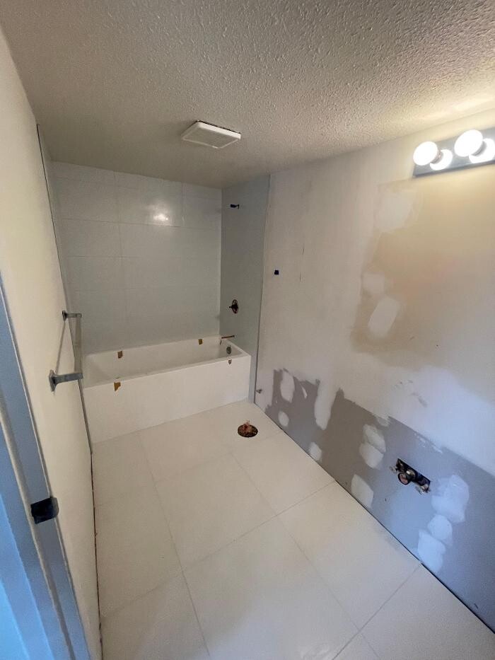 Images YVR Construction Group