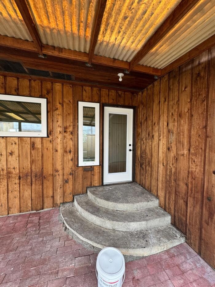 Images YVR Construction Group