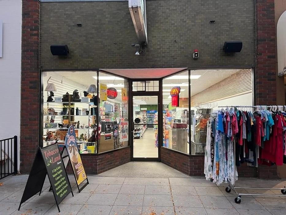 Images Blackbear Minimart - Tobacco-Land - Souvenirs