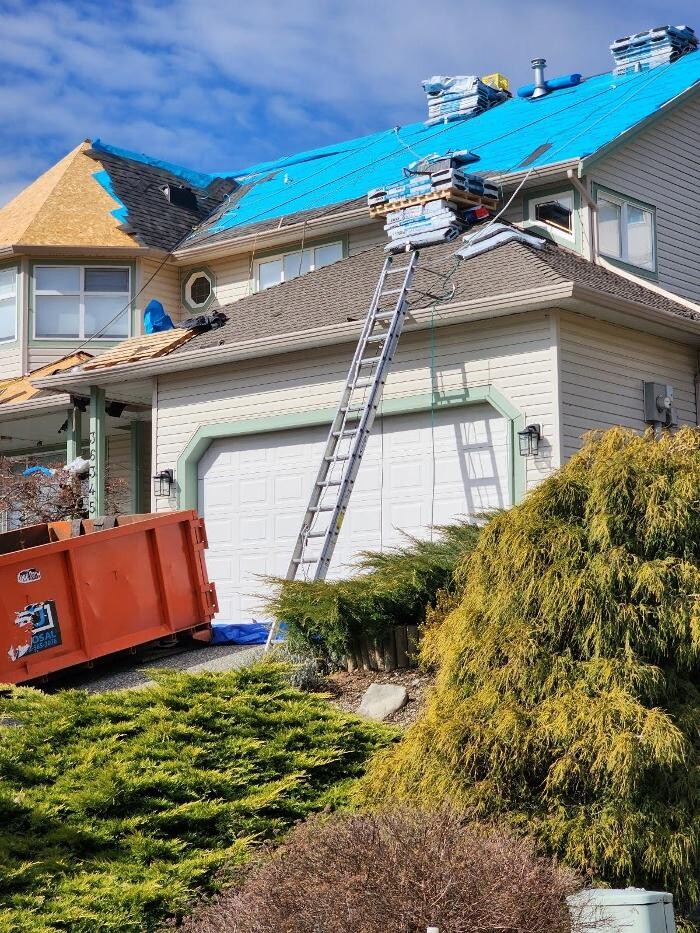 Images SRS Roofing & Exteriors coquitlam