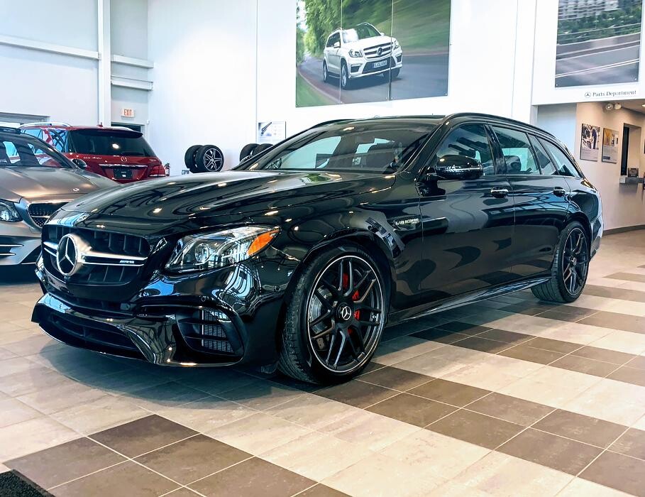 Images Mercedes-Benz Kingston