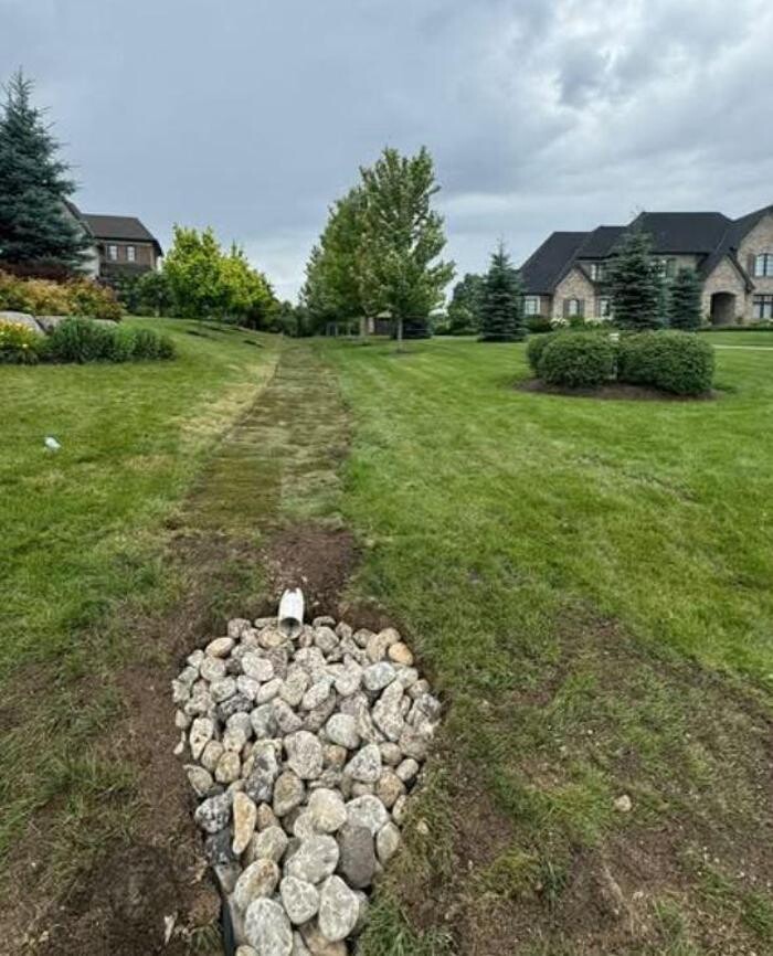 Images Falcons Landscaping & Snow Removal