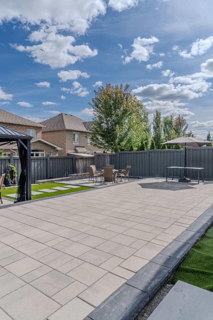 Images Falcons Landscaping & Snow Removal