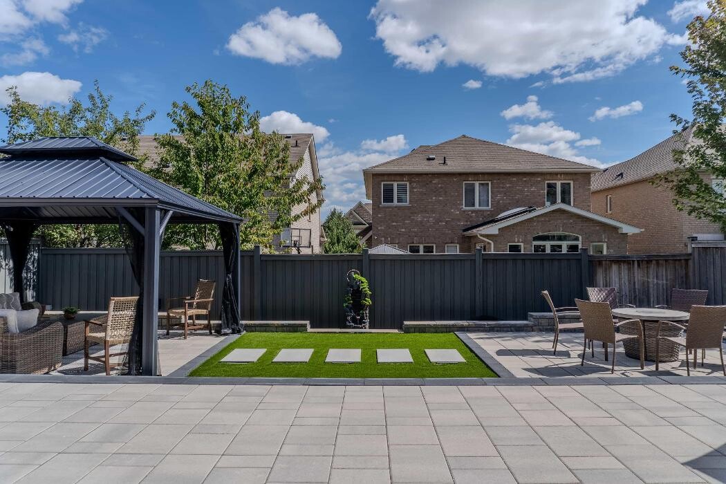 Images Falcons Landscaping & Snow Removal