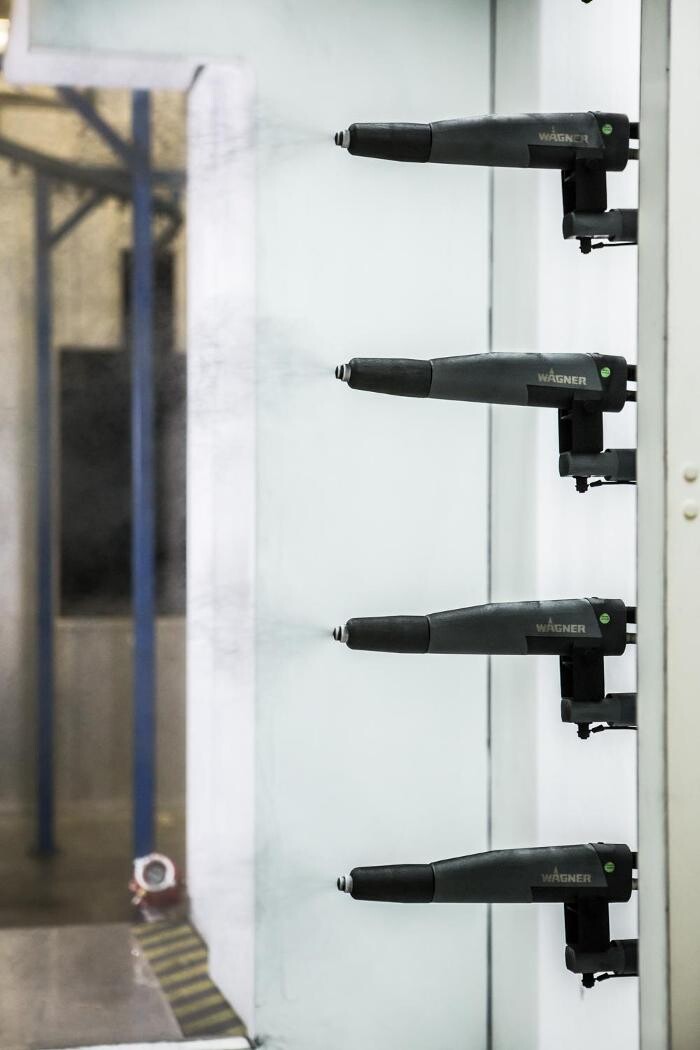 Images Overlanders Manufacturing LP