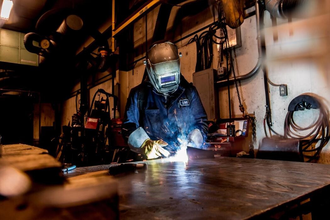 Images Overlanders Manufacturing LP