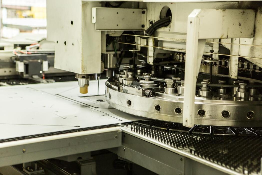 Images Overlanders Manufacturing LP