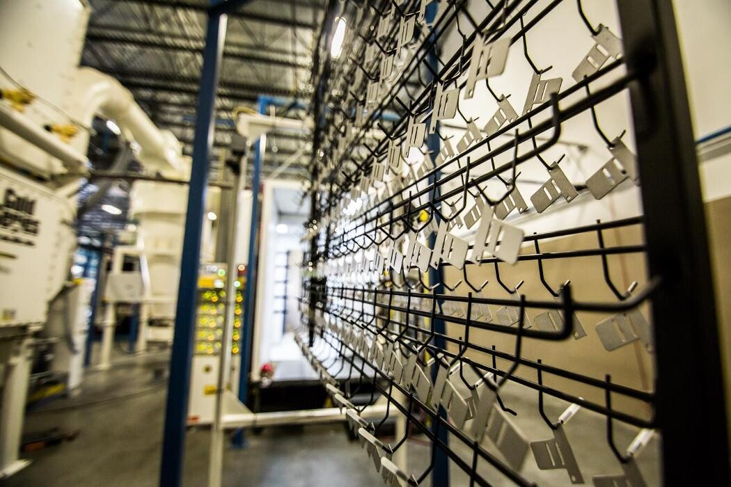 Images Overlanders Manufacturing LP