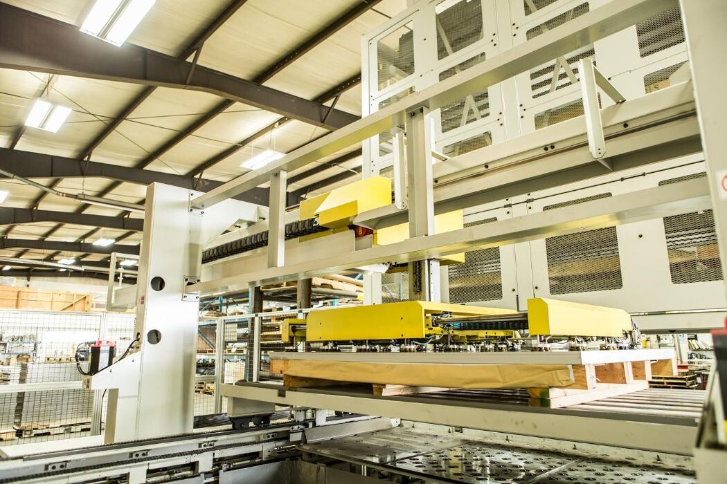 Images Overlanders Manufacturing LP