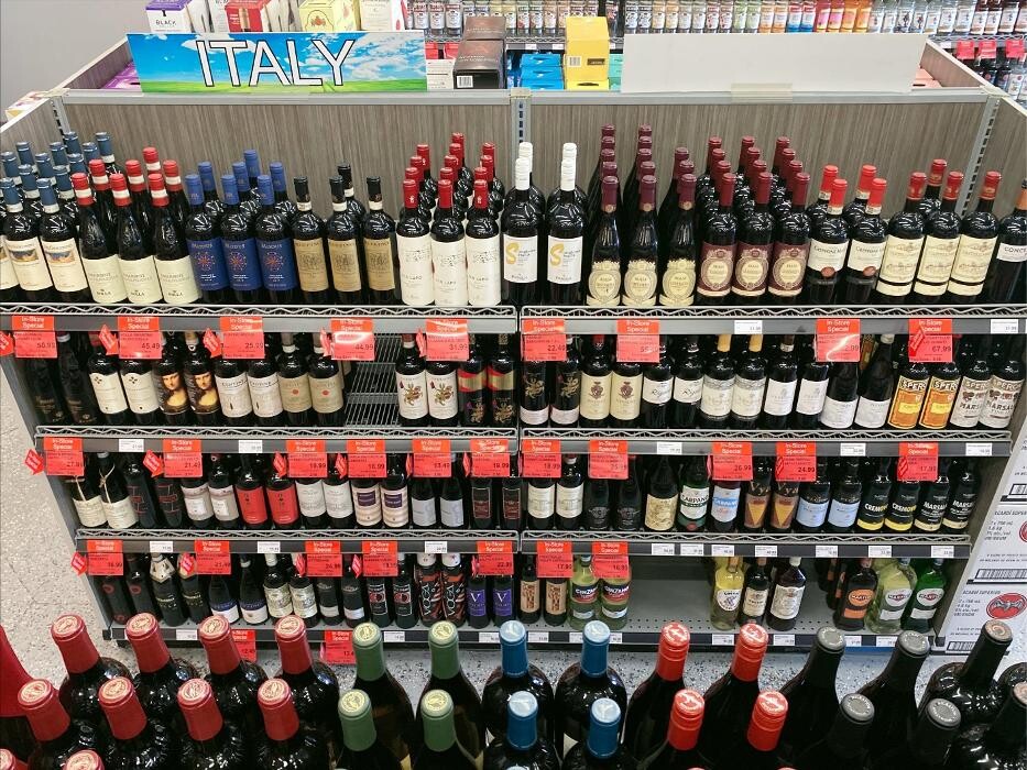 Images South Park Liquor