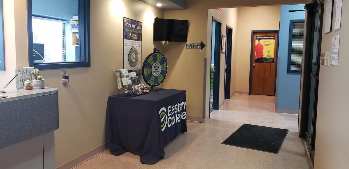 Images Eastern College - Moncton Campus