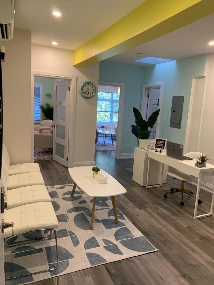 Images Toronto Psychotherapy Space | Online & In-Person Therapy for Individuals, Children, Teens, Couples, & Families