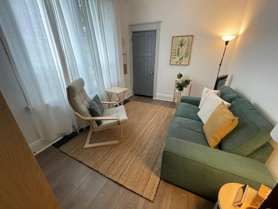 Images Noema Psychotherapy & Couples Therapy