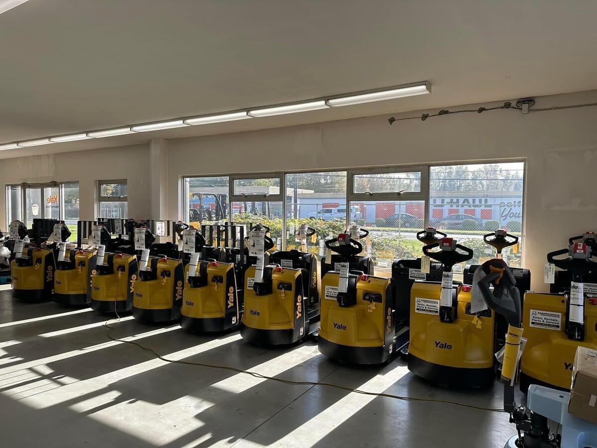 Images Harding Forklift Services Ltd.