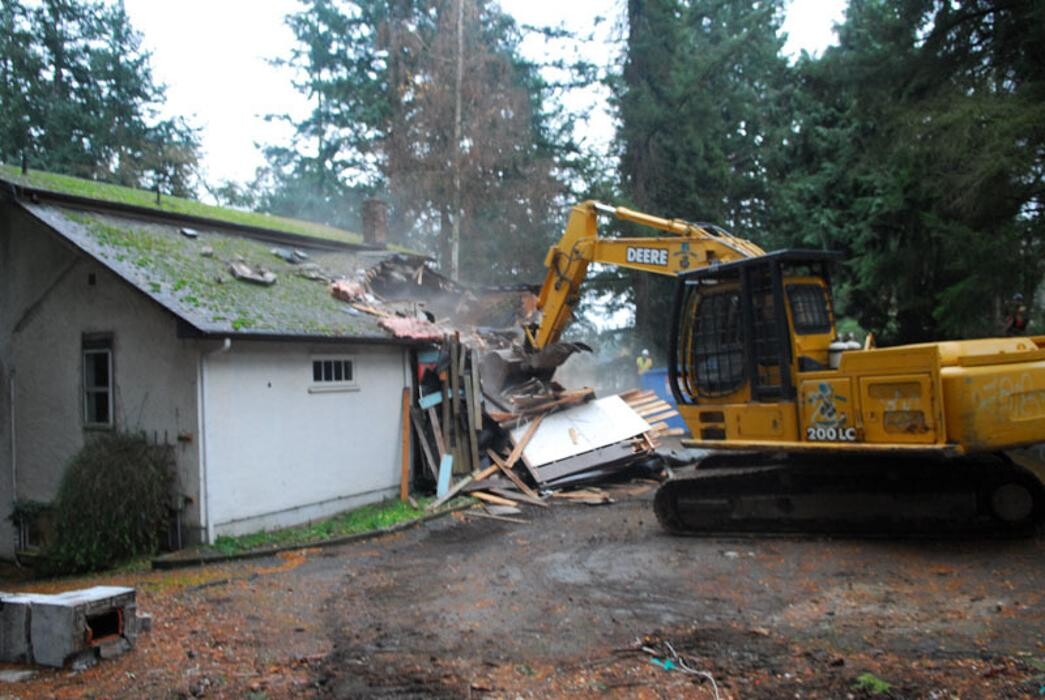 Images H L Demolition & Waste Management Ltd