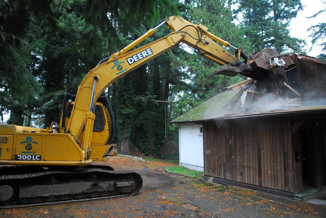 Images H L Demolition & Waste Management Ltd