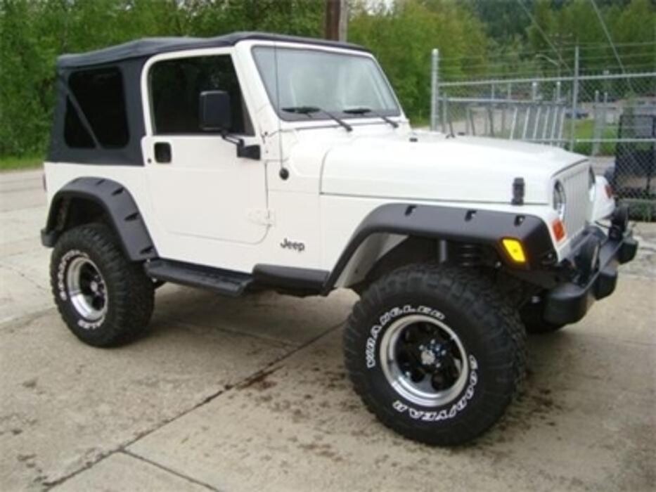 Images East End Auto Body Shop Ltd