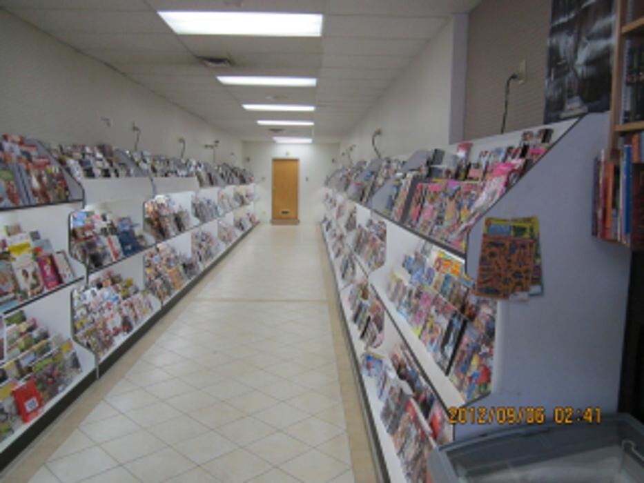 Images Eddie's News Stand & Novelties Or